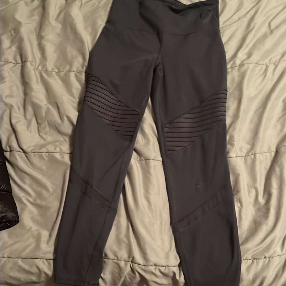Old Navy Gray Athletic Leggings with Striped Detail